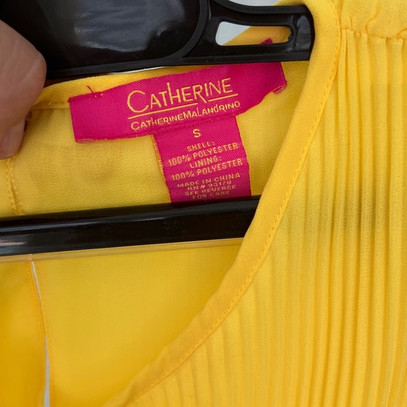 Yellow Pleated Sleeveless Top Catherine Size Small - Picture 3 of 10